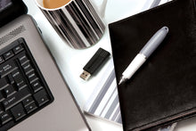 Load image into Gallery viewer, Verbatim USB 2.0 Drive 32GB Store n Go Pinstripe Black
