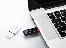 Load image into Gallery viewer, Apacer Flash Drive AH333, 8GB, USB 2.0 Black
